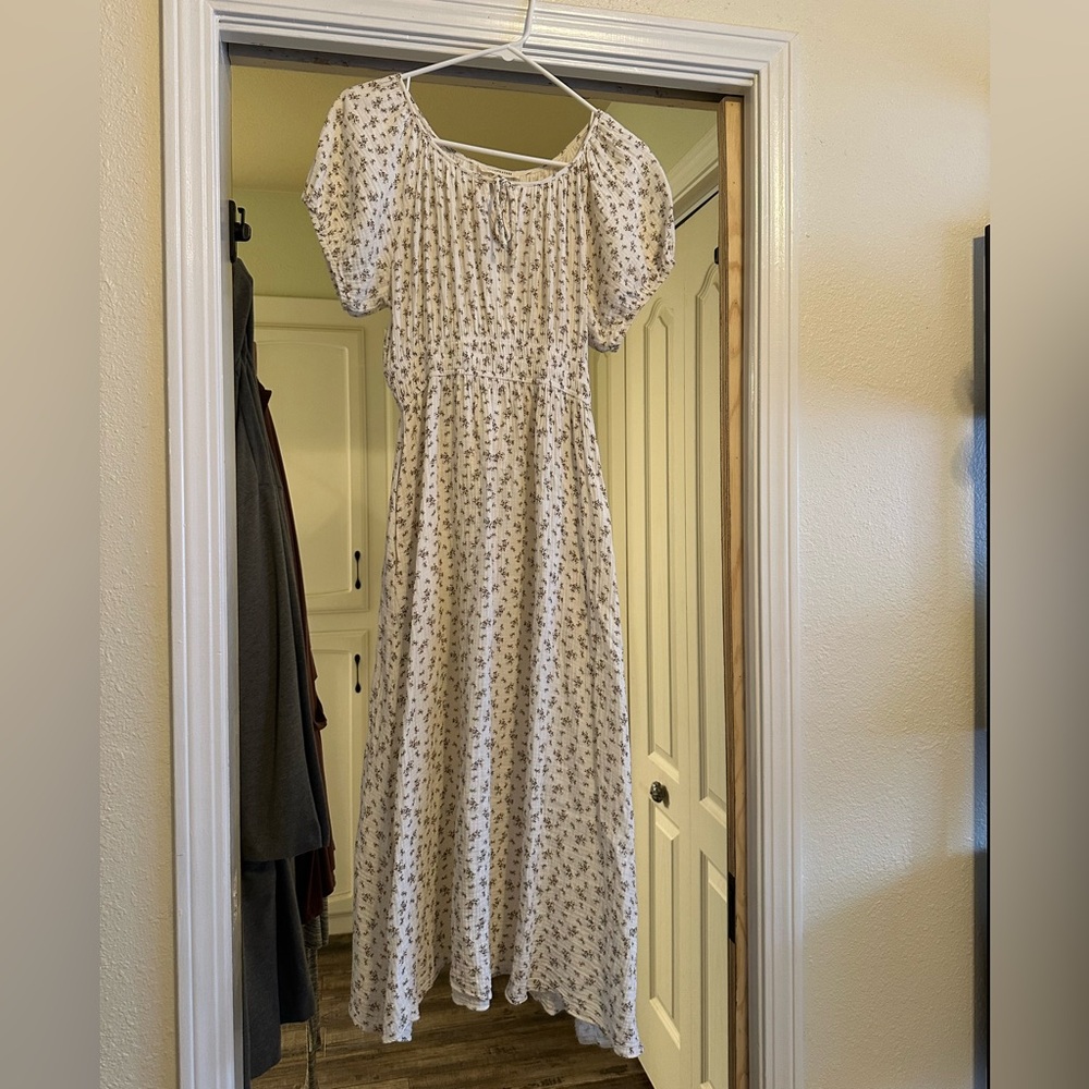 Grade and Gather Floral 100% Cotton Dress: Size M